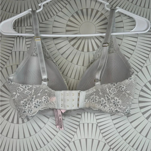 Victoria’s Secret Women’s Plunge Bra Light Blue with Lace Overlay Size 34DDD - Picture 3 of 7